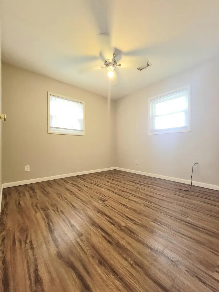 1959 Mark Avenue Lexington KY 40511
