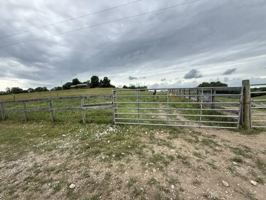 665 Lillies Ferry Road Winchester KY 40391