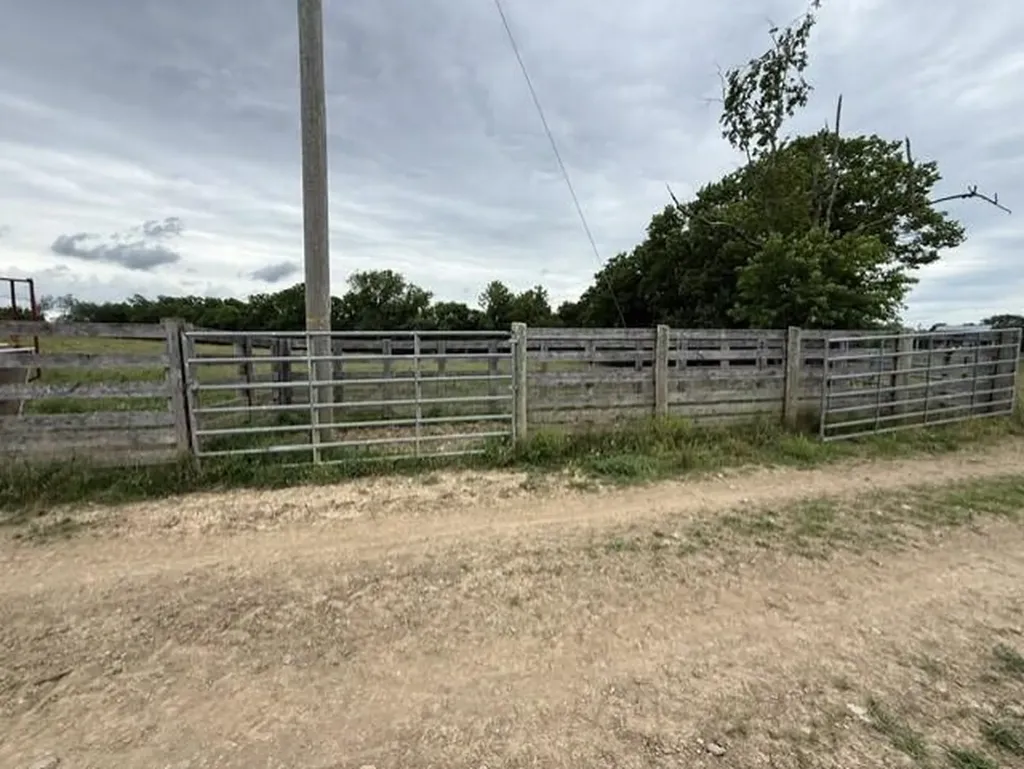 665 Lillies Ferry Road Winchester KY 40391