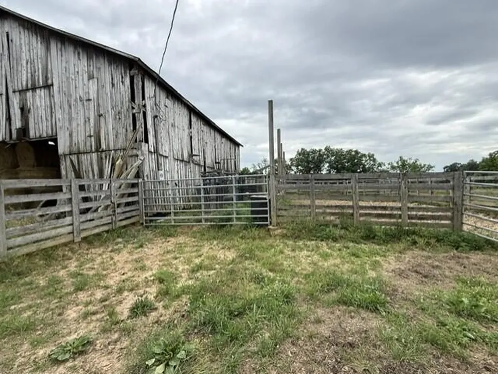 665 Lillies Ferry Road Winchester KY 40391