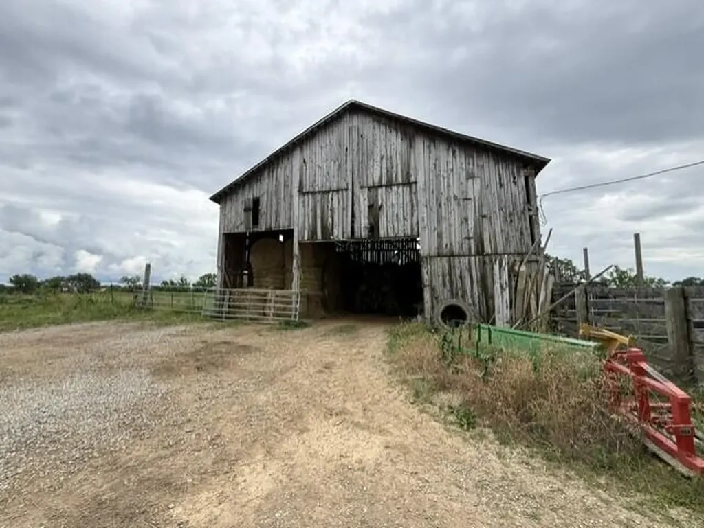 665 Lillies Ferry Road Winchester KY 40391