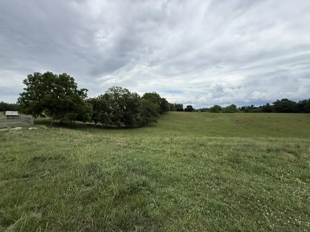 665 Lillies Ferry Road Winchester KY 40391