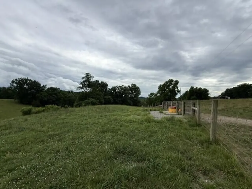 665 Lillies Ferry Road Winchester KY 40391