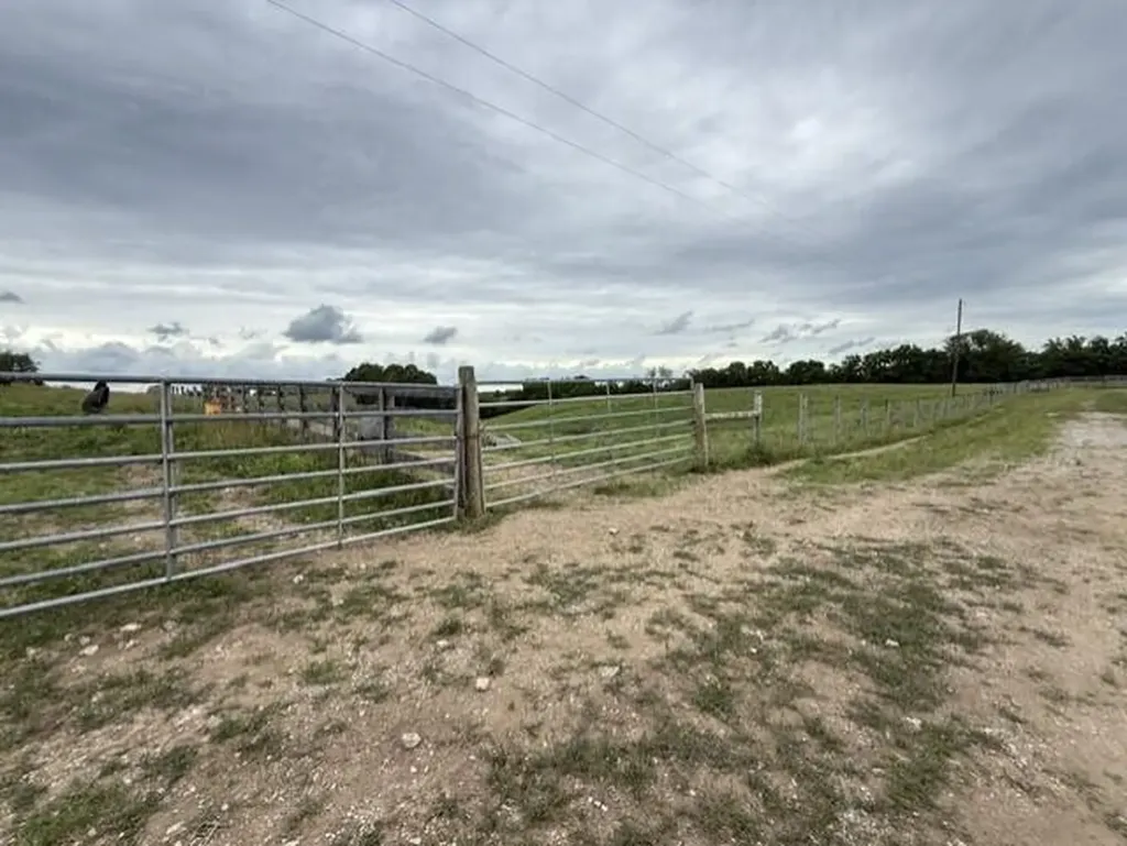 665 Lillies Ferry Road Winchester KY 40391