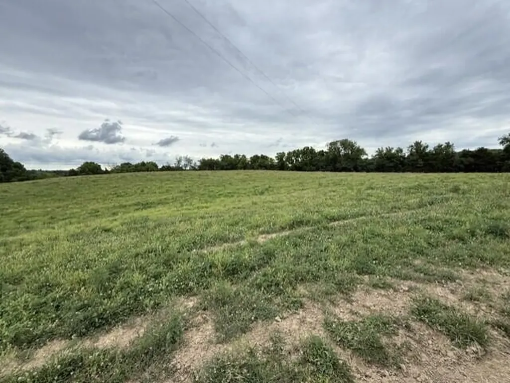 665 Lillies Ferry Road Winchester KY 40391