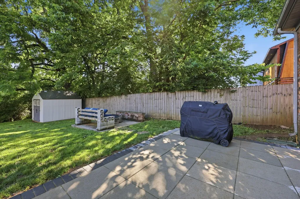 1165 Bay Meadows Drive Lexington KY 40514