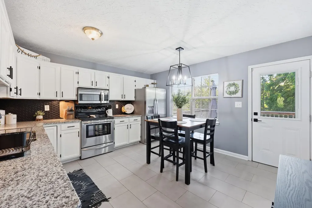 1165 Bay Meadows Drive Lexington KY 40514
