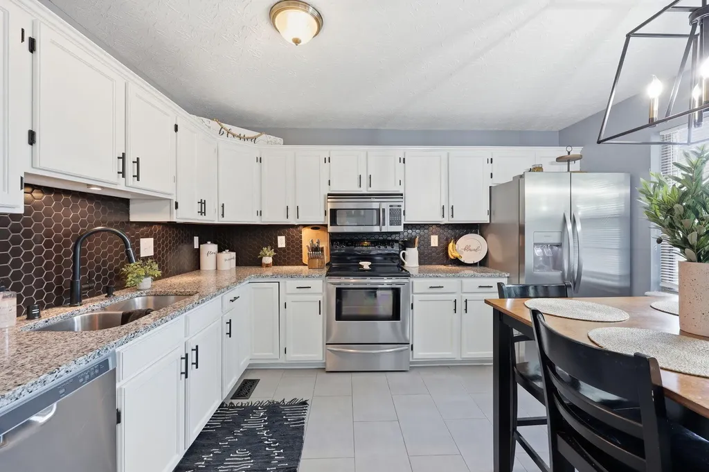 1165 Bay Meadows Drive Lexington KY 40514