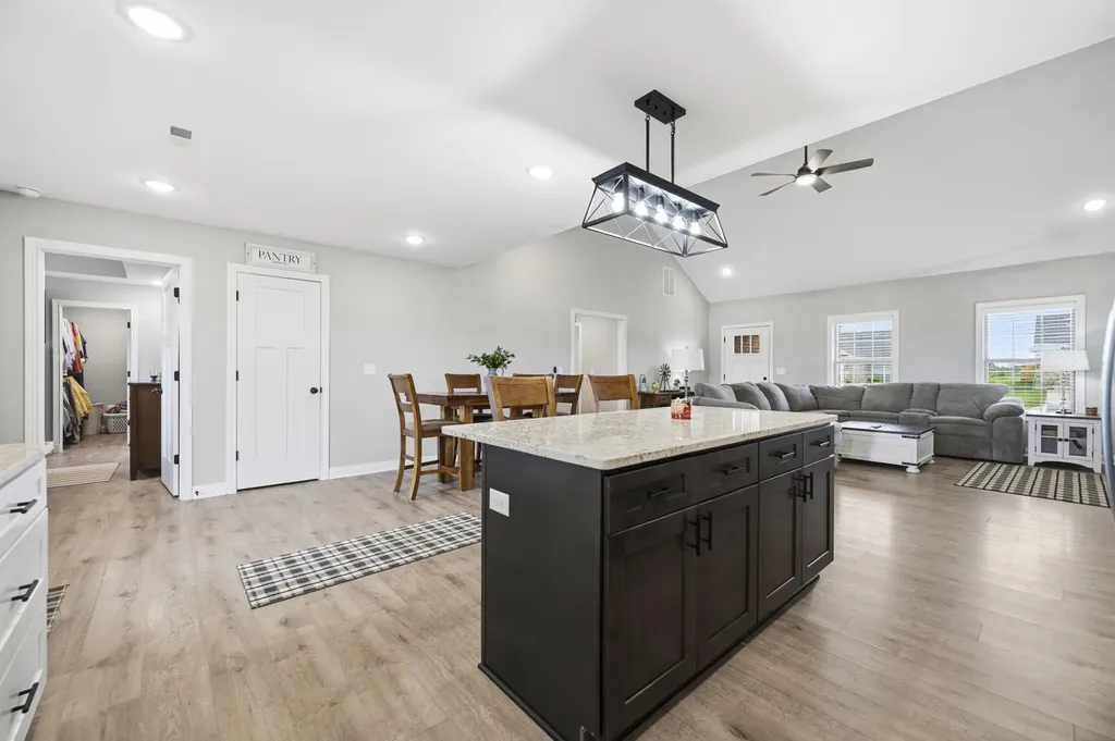 1137 Mission Drive Richmond KY 40475