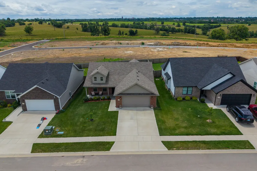 1137 Mission Drive Richmond KY 40475