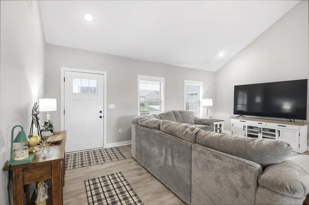 1137 Mission Drive Richmond KY 40475