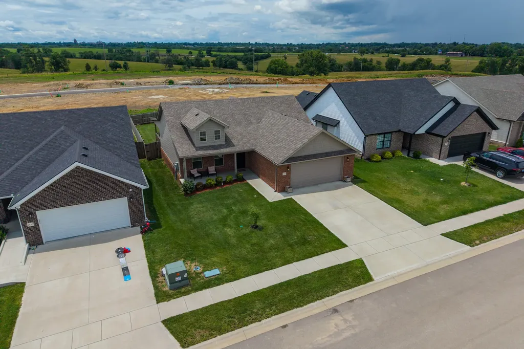 1137 Mission Drive Richmond KY 40475
