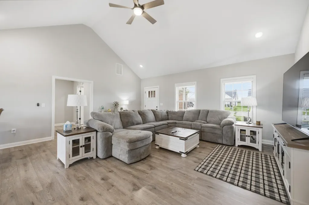 1137 Mission Drive Richmond KY 40475