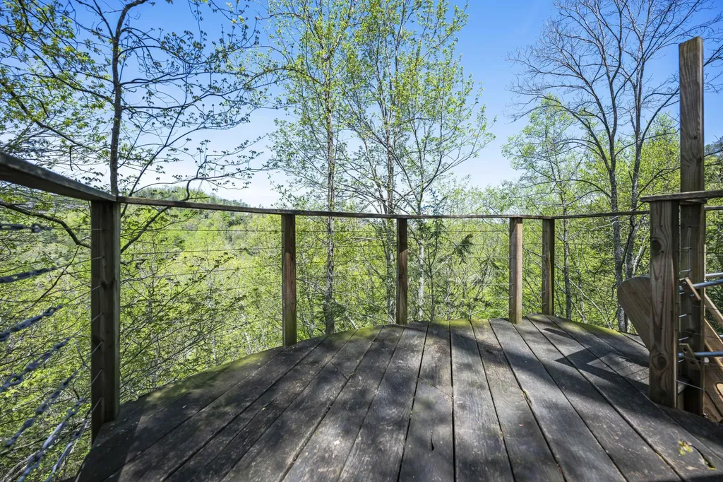 100 Cr-1129 Stanton KY 40380
