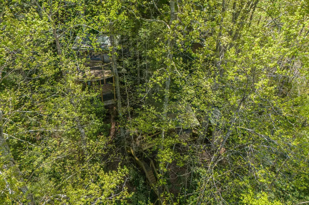 100 Cr-1129 Stanton KY 40380