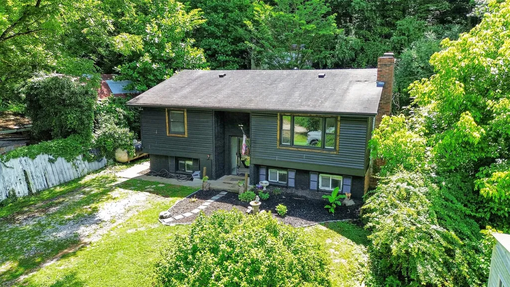 115 Ccc Bottom Road Mckee KY 40447