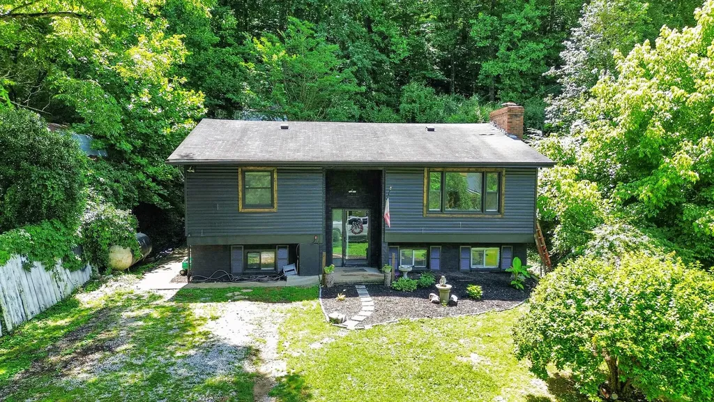 115 Ccc Bottom Road Mckee KY 40447