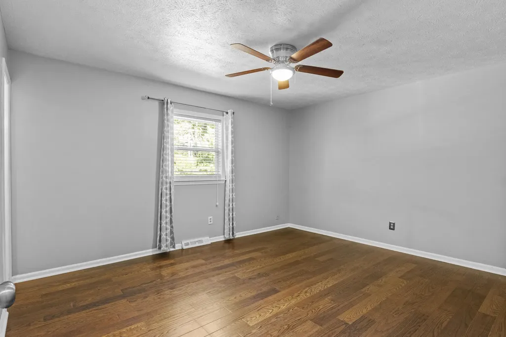 3483 Lansdowne Drive Lexington KY 40517