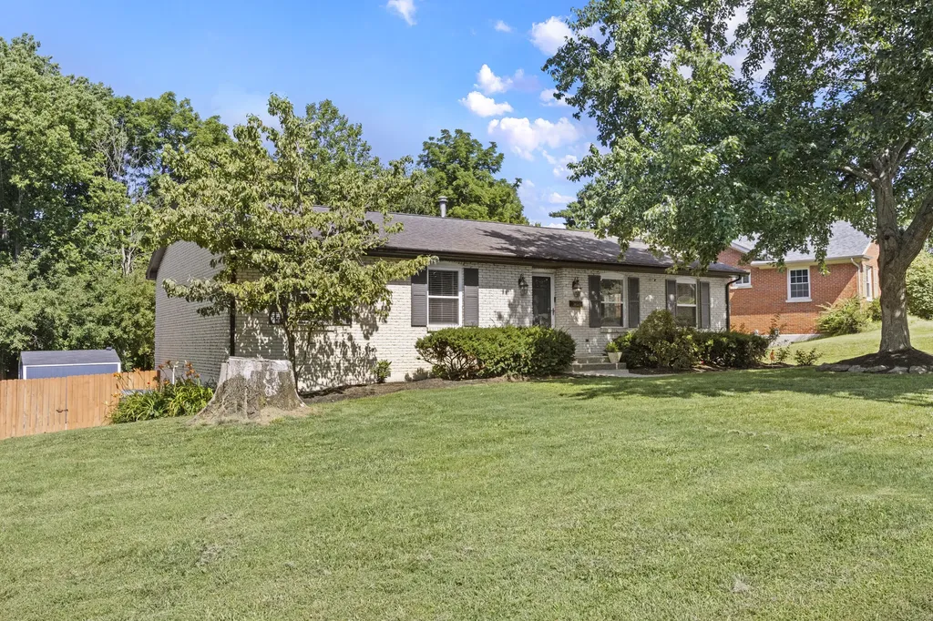 3483 Lansdowne Drive Lexington KY 40517