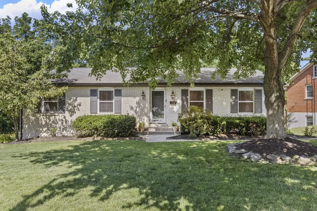 3483 Lansdowne Drive Lexington KY 40517
