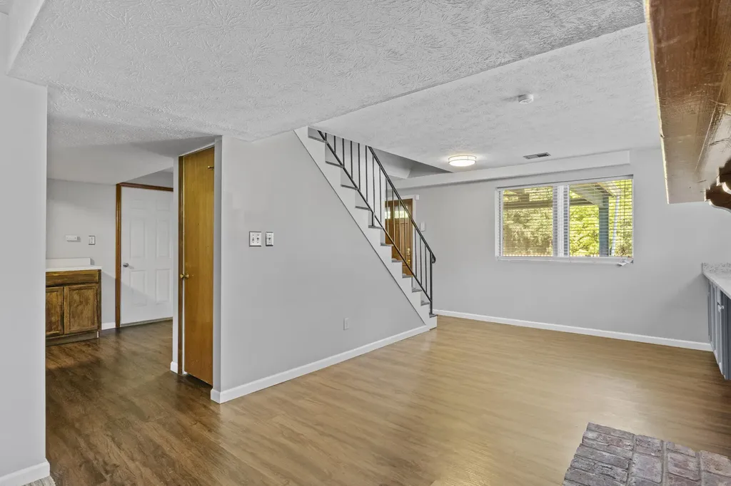3483 Lansdowne Drive Lexington KY 40517