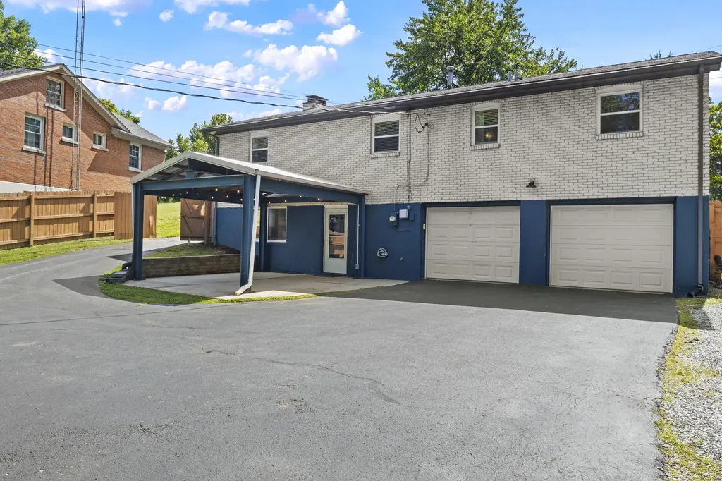 3483 Lansdowne Drive Lexington KY 40517