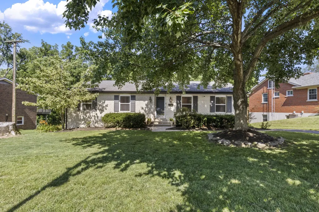 3483 Lansdowne Drive Lexington KY 40517