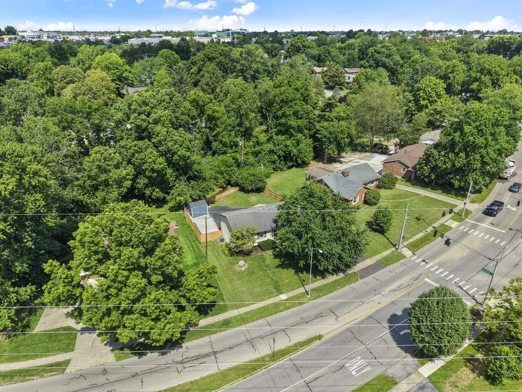 3483 Lansdowne Drive Lexington KY 40517