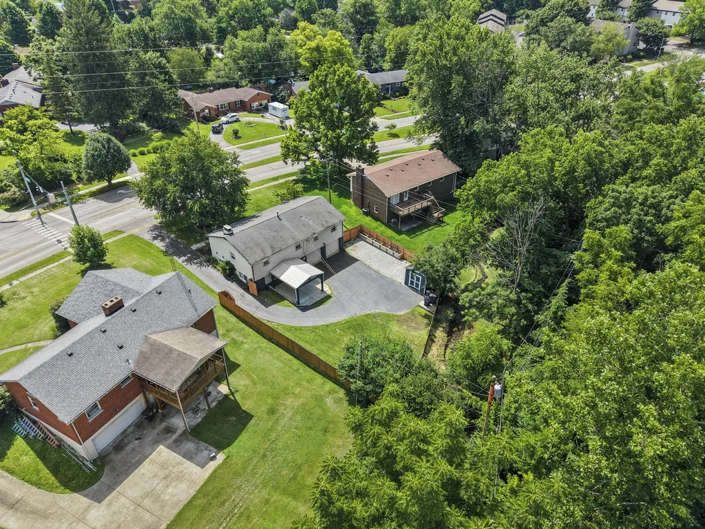3483 Lansdowne Drive Lexington KY 40517