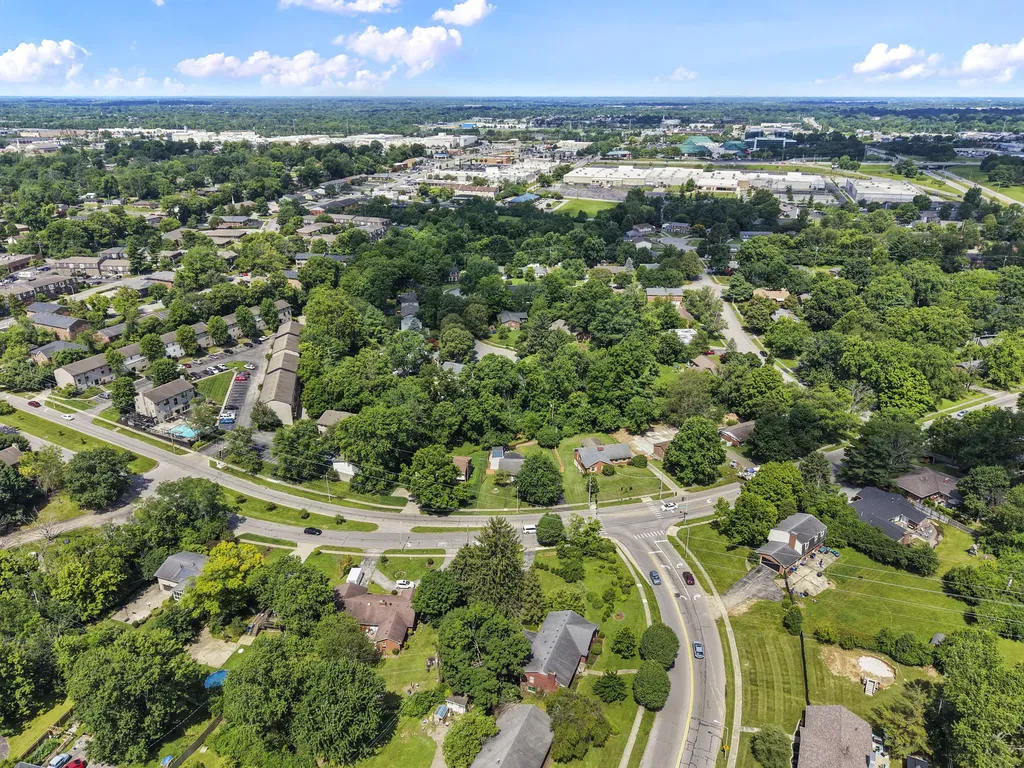 3483 Lansdowne Drive Lexington KY 40517