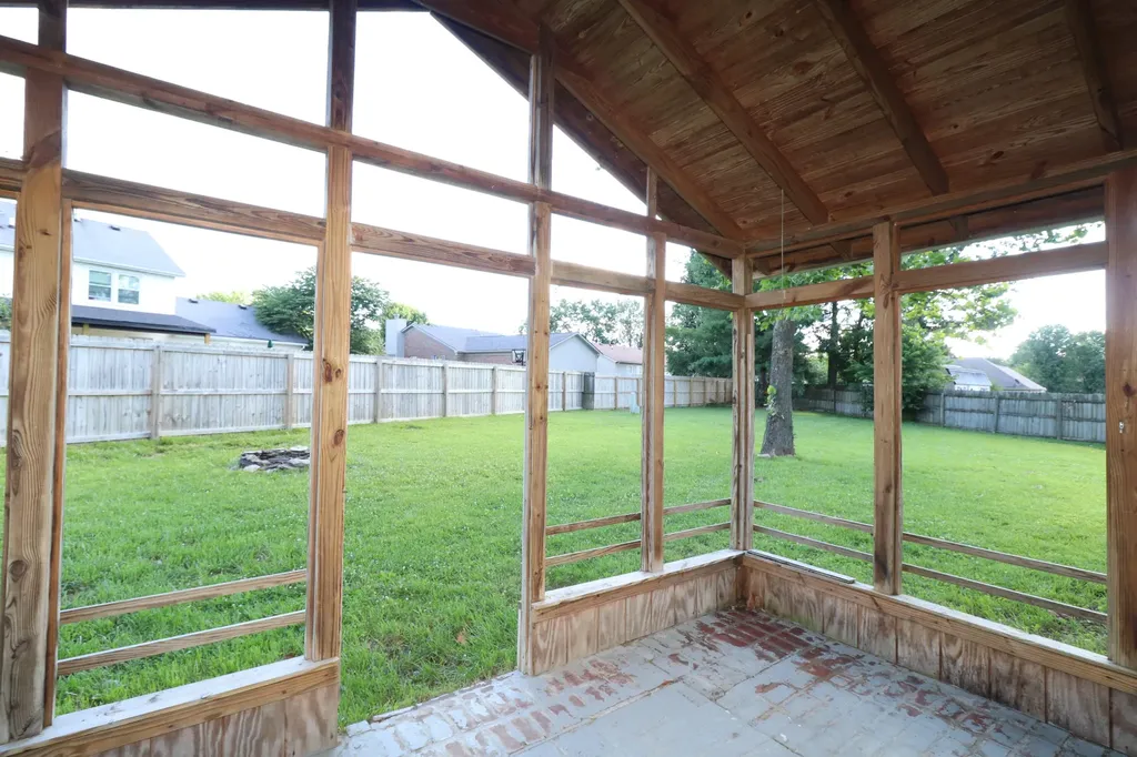 208 Mariwood Court Nicholasville KY 40356