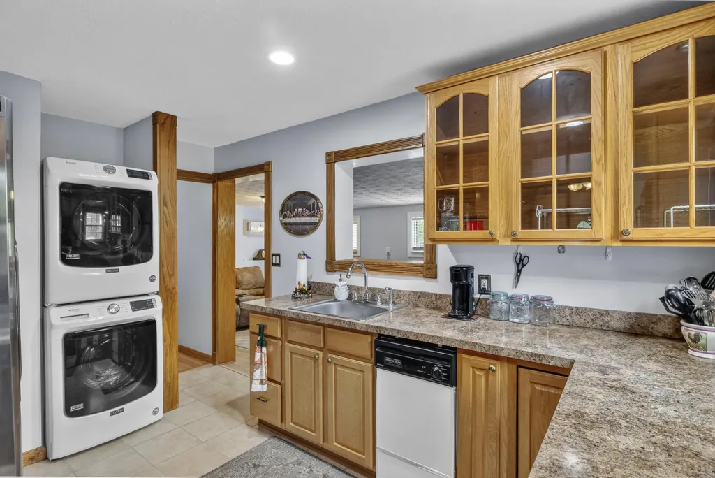 176 E Tiverton Way Lexington KY 40517
