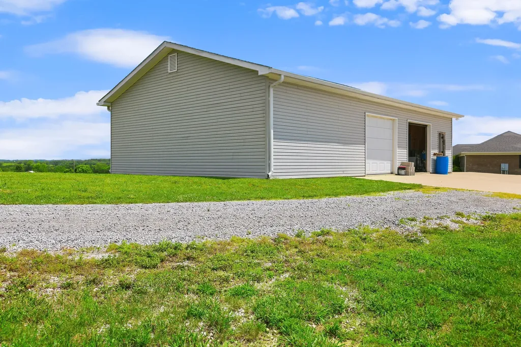 714 Cedar Ridge Road Stanford KY 40484