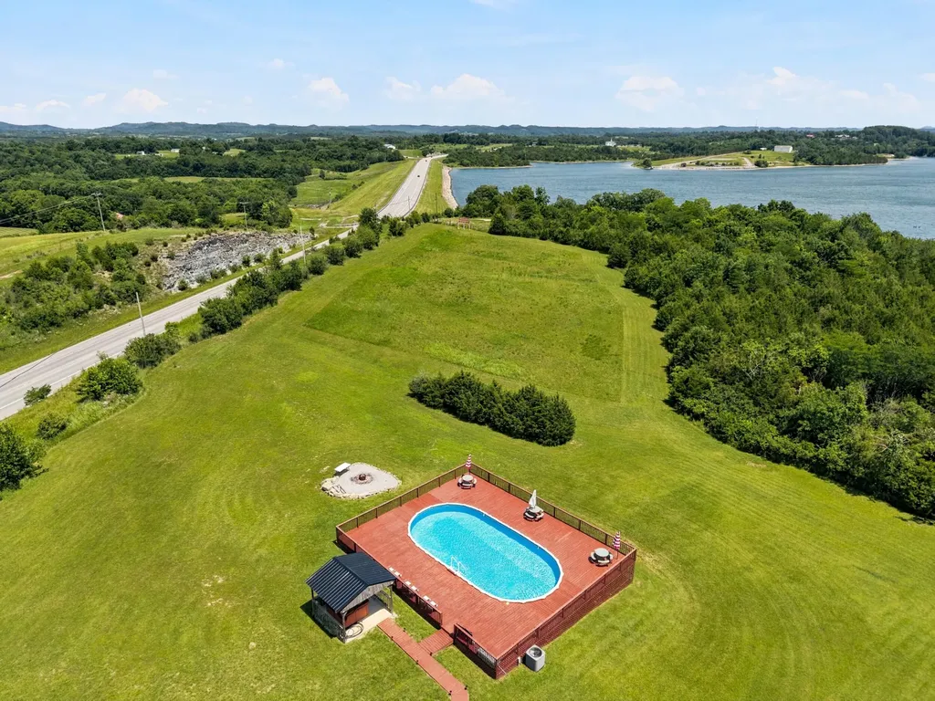 714 Cedar Ridge Road Stanford KY 40484