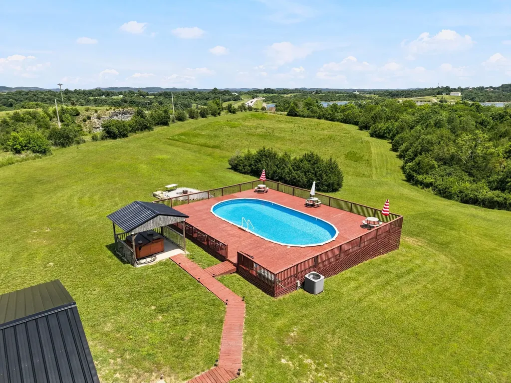 714 Cedar Ridge Road Stanford KY 40484