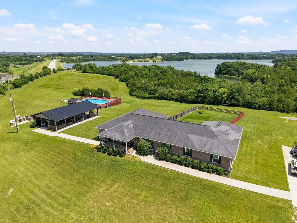 714 Cedar Ridge Road Stanford KY 40484