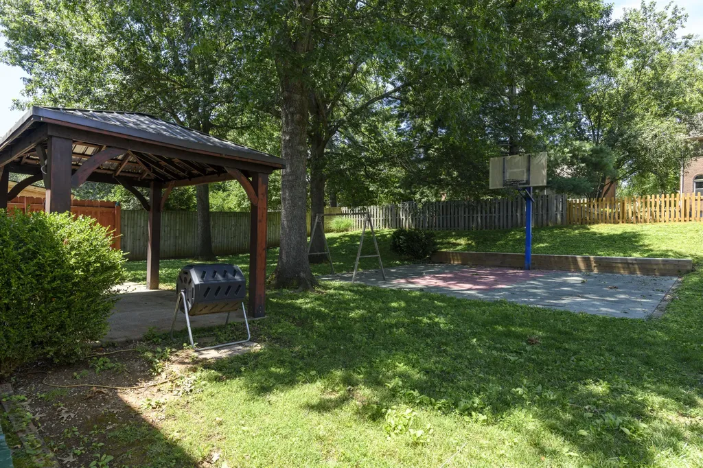 1457 Corona Drive Lexington KY 40514