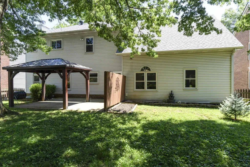 1457 Corona Drive Lexington KY 40514