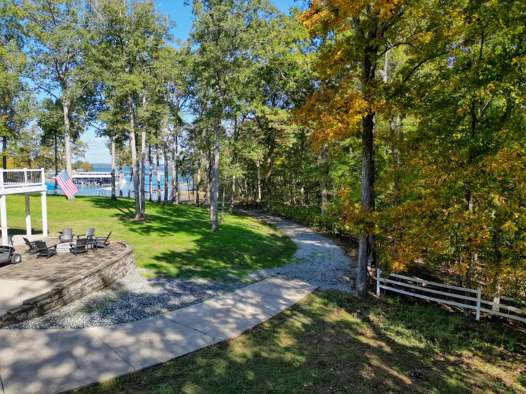 376 Peachtree Drive Benton KY 42025