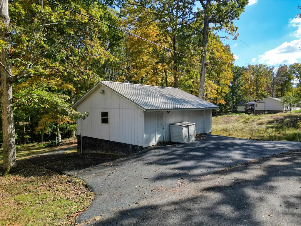 376 Peachtree Drive Benton KY 42025