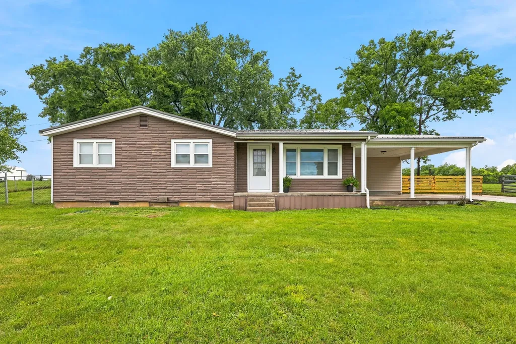 198 Hilltop Drive Winchester KY 40391