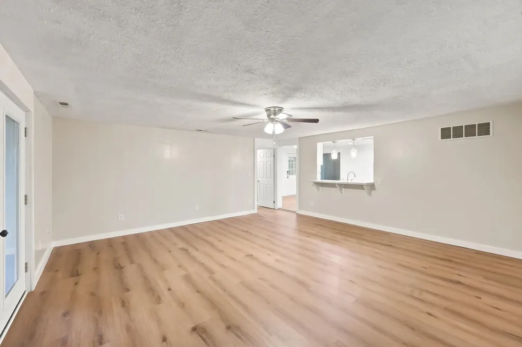 198 Hilltop Drive Winchester KY 40391