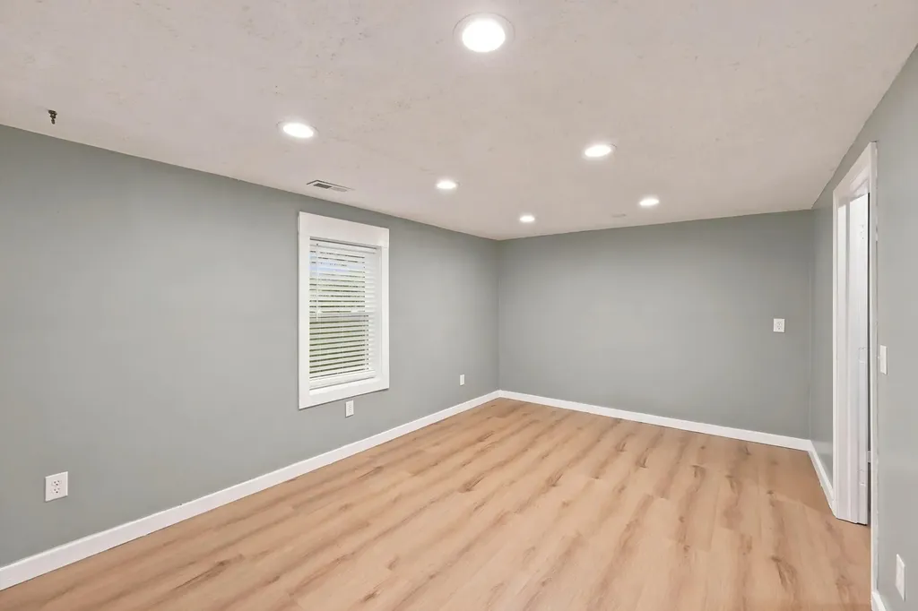 198 Hilltop Drive Winchester KY 40391