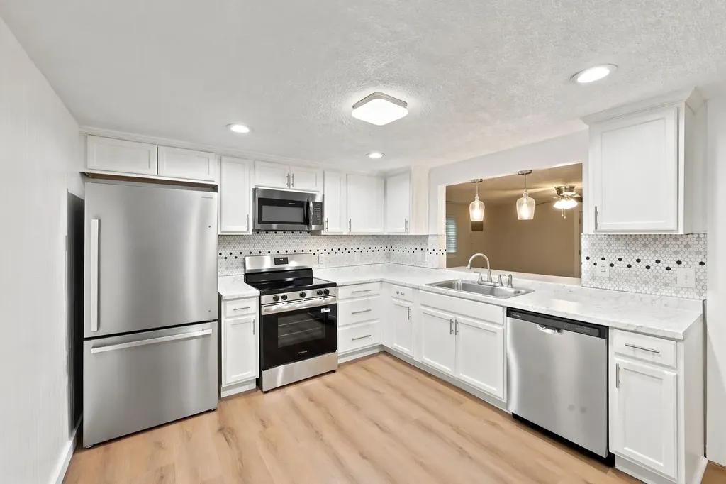 198 Hilltop Drive Winchester KY 40391