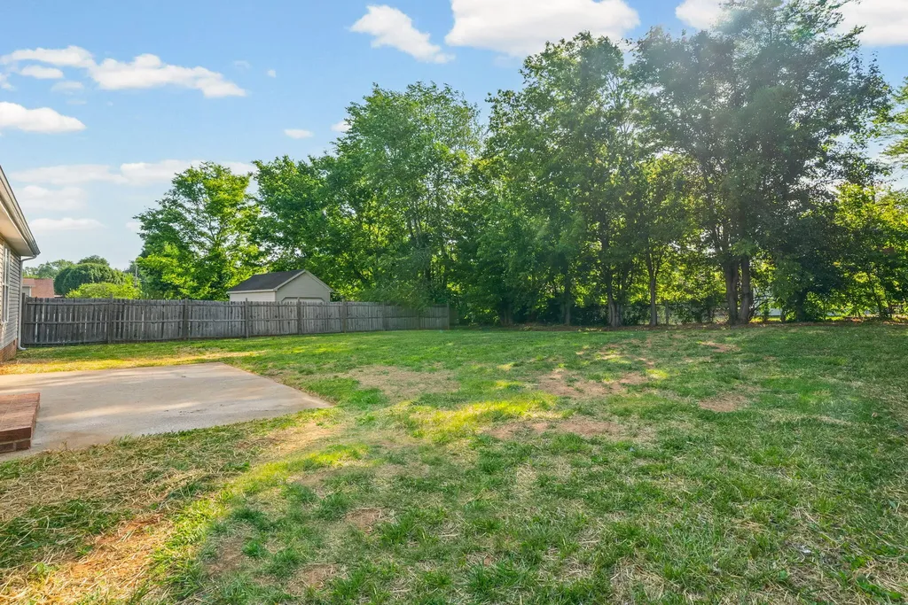 104 Daven Drive Hopkinsville KY 42240