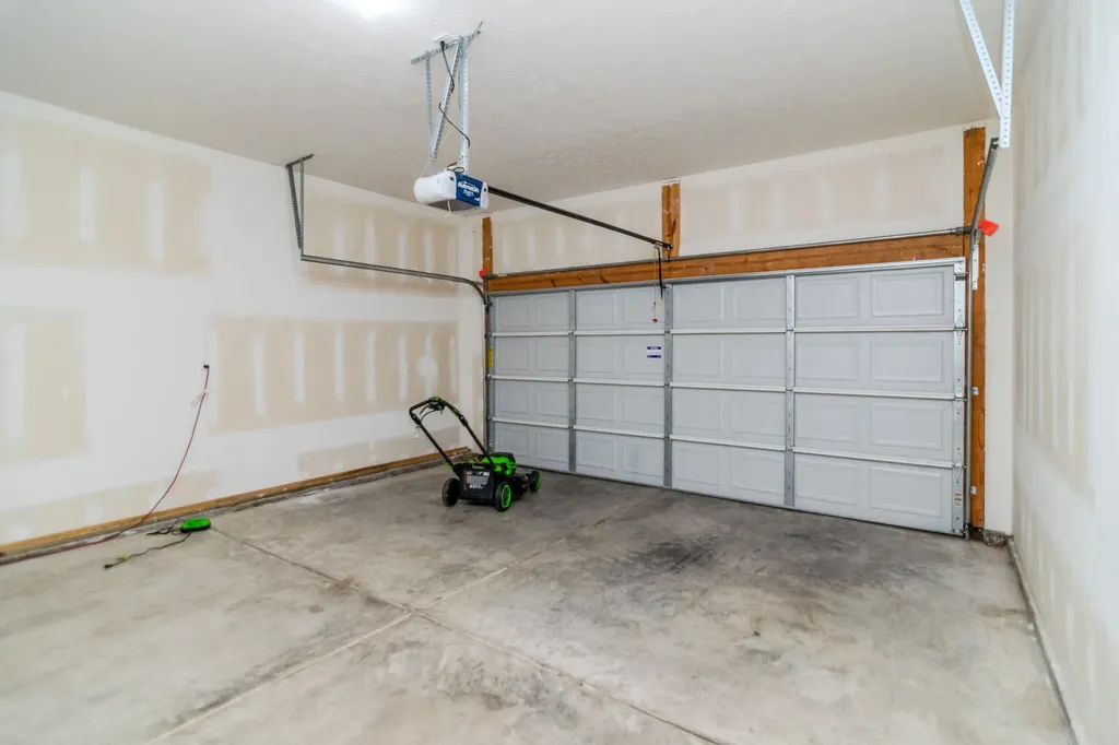 122 Nathan Hale Drive Georgetown KY 40324