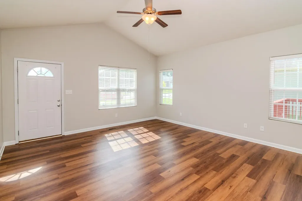 122 Nathan Hale Drive Georgetown KY 40324