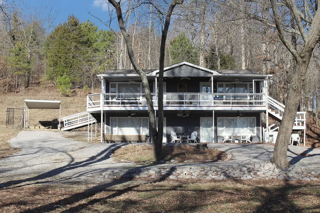 92 Hightide Lane New Concord KY 42076