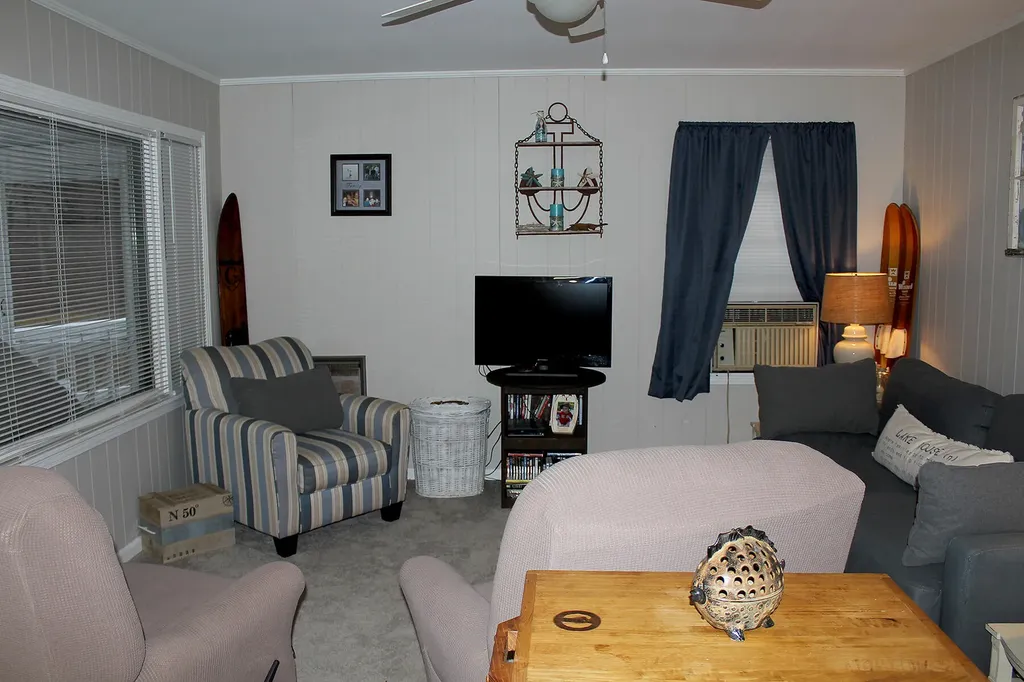 92 Hightide Lane New Concord KY 42076
