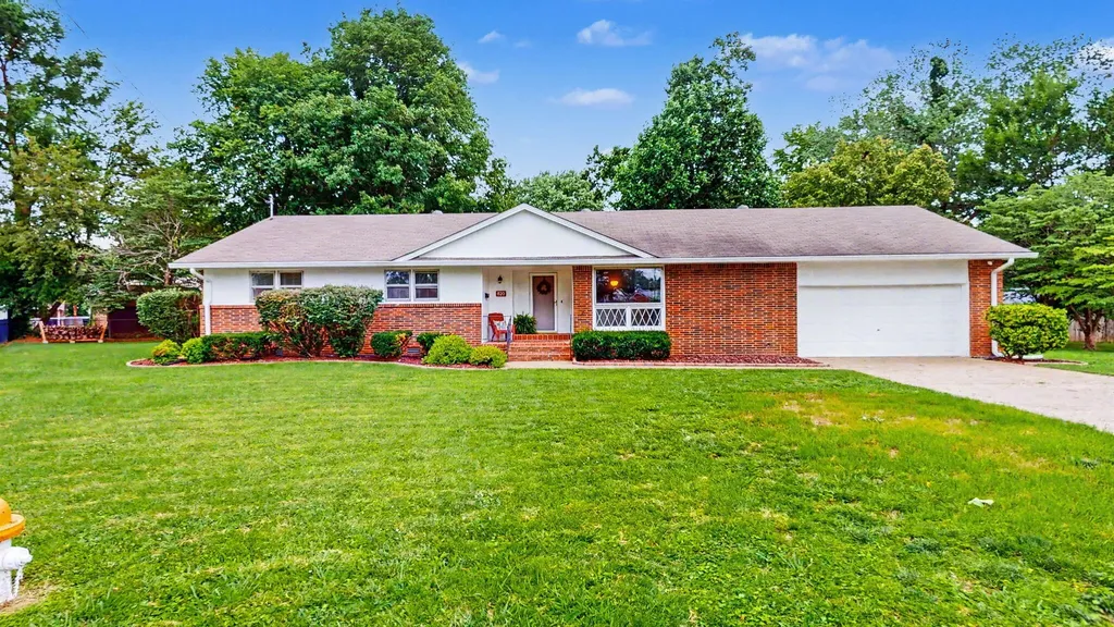 820 Sha-wa Court Murray KY 42071